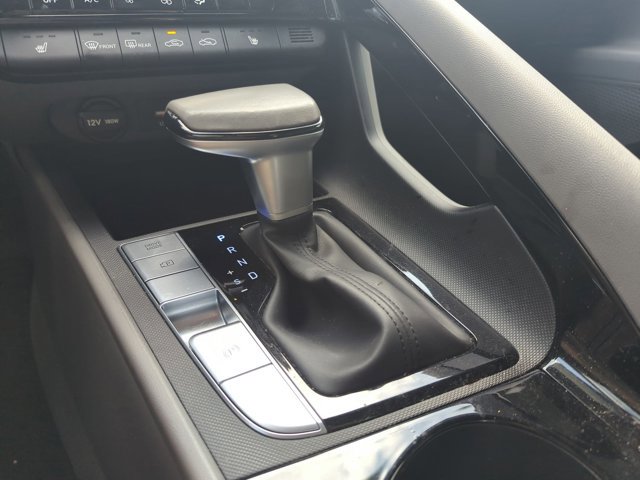 Used 2025 Hyundai Elantra SEL image 11