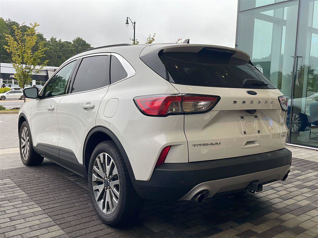 Used 2022 Ford Escape Titanium w/ Class II Trailer Tow Package AWD/4WD image 18