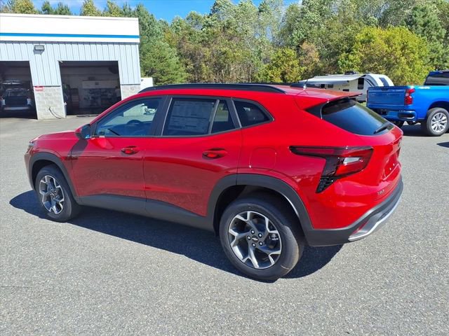 New 2026 Chevrolet Trax LT w/ Driver Confidence Package image 3