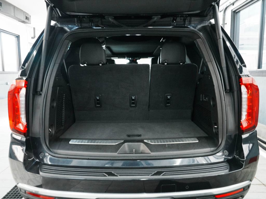 Used 2023 GMC Yukon Denali AWD/4WD image 43
