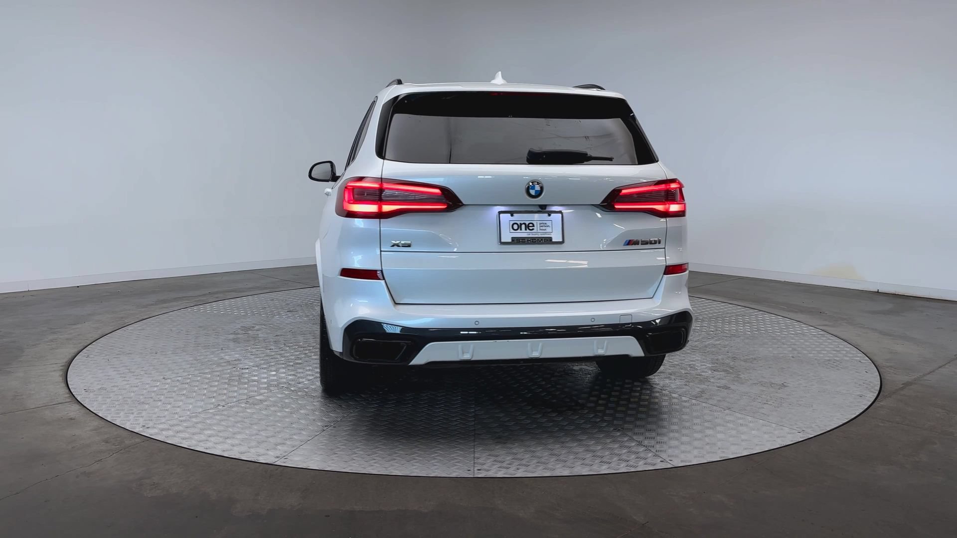 Used 2023 BMW X5 M50i w/ Executive Package AWD/4WD image 7
