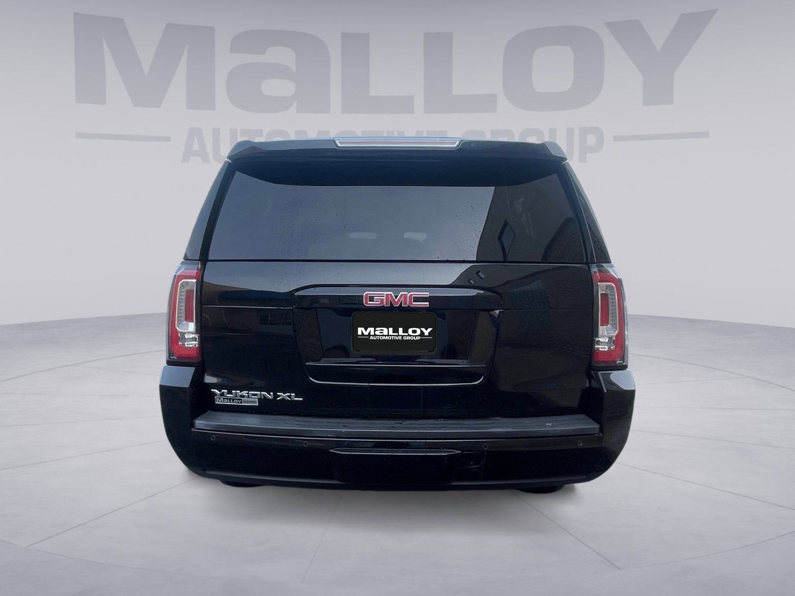 Used 2018 GMC Yukon XL SLT w/ Open Road Package image 4