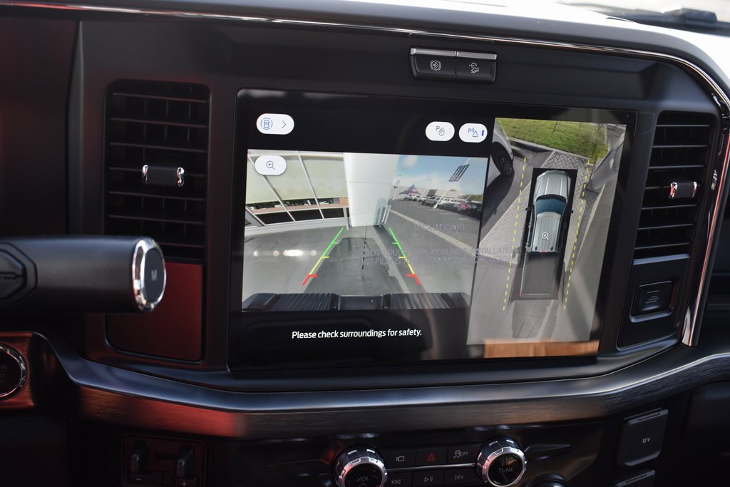 Used 2025 Ford F350 Lariat w/ FX4 Off-Road Package image 28