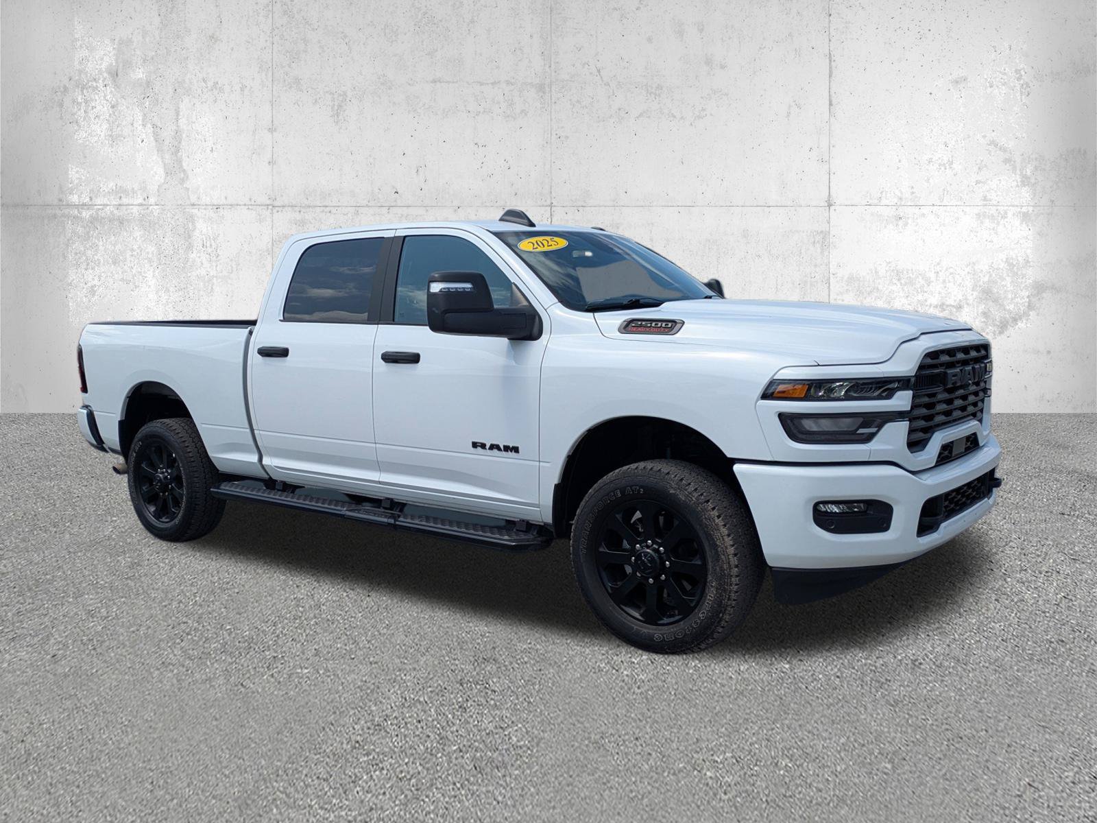 Used 2025 RAM 2500 Big Horn AWD/4WD image 2