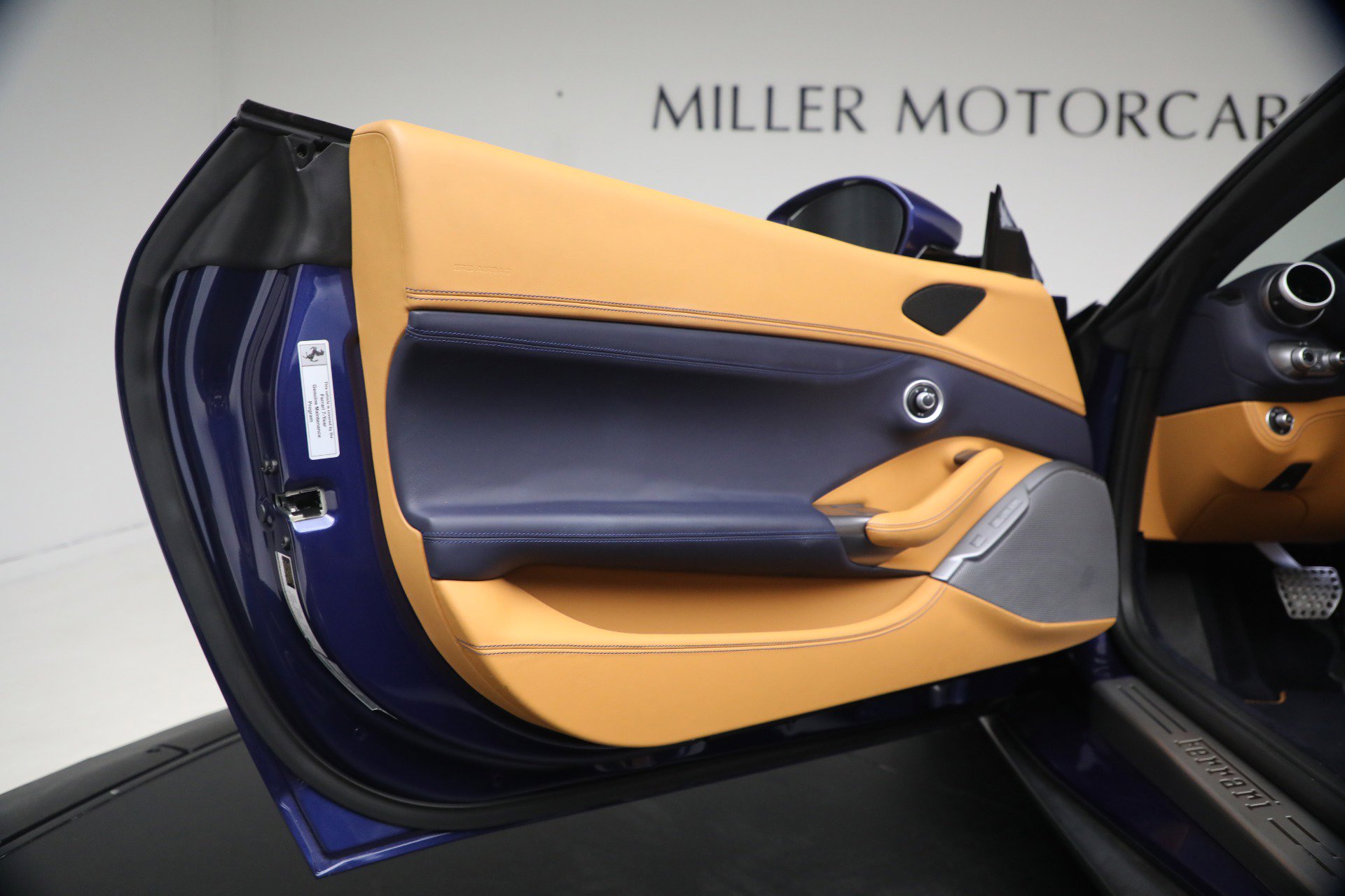 Certified 2022 Ferrari Portofino M image 23