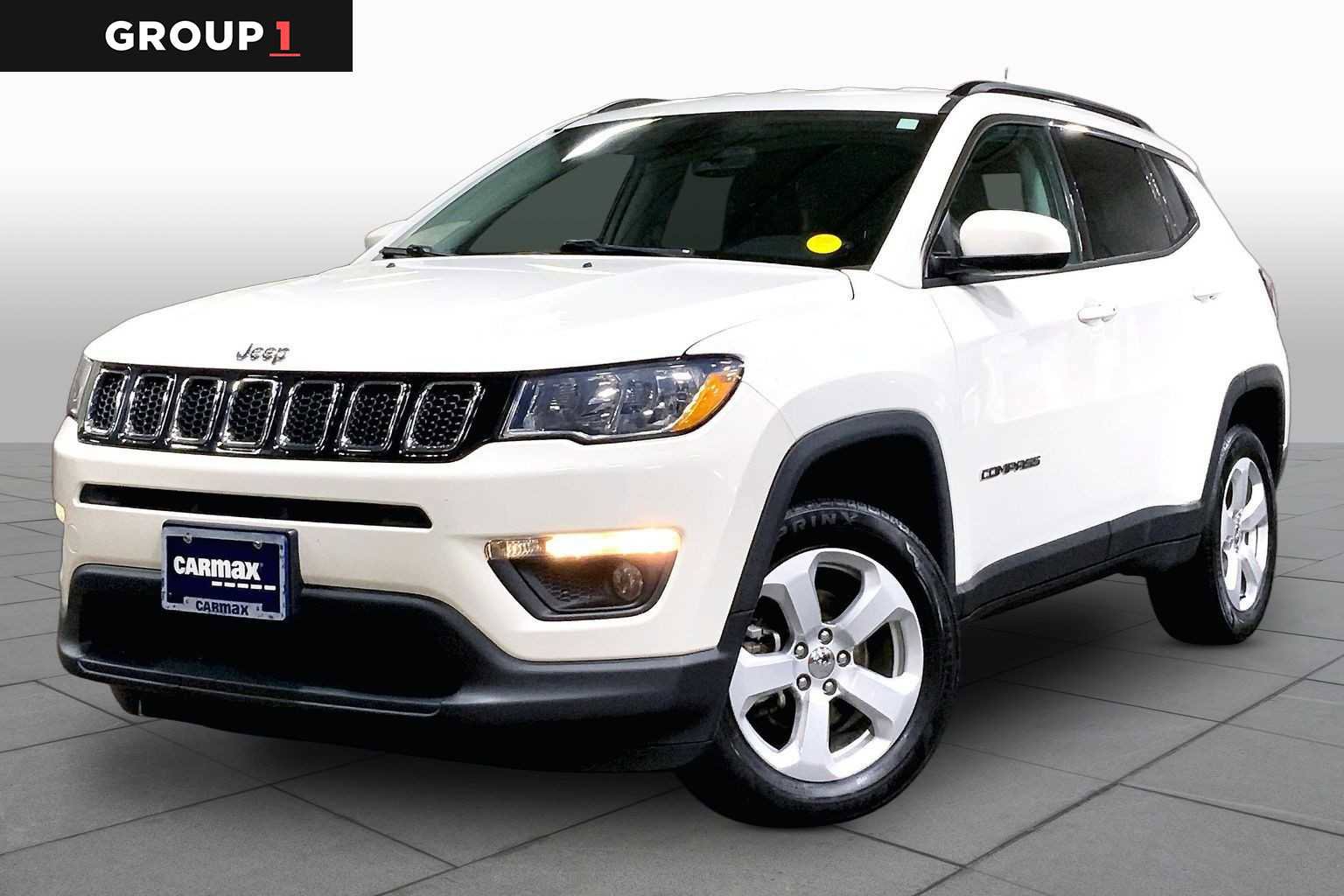 Used 2020 Jeep Compass Latitude image 1