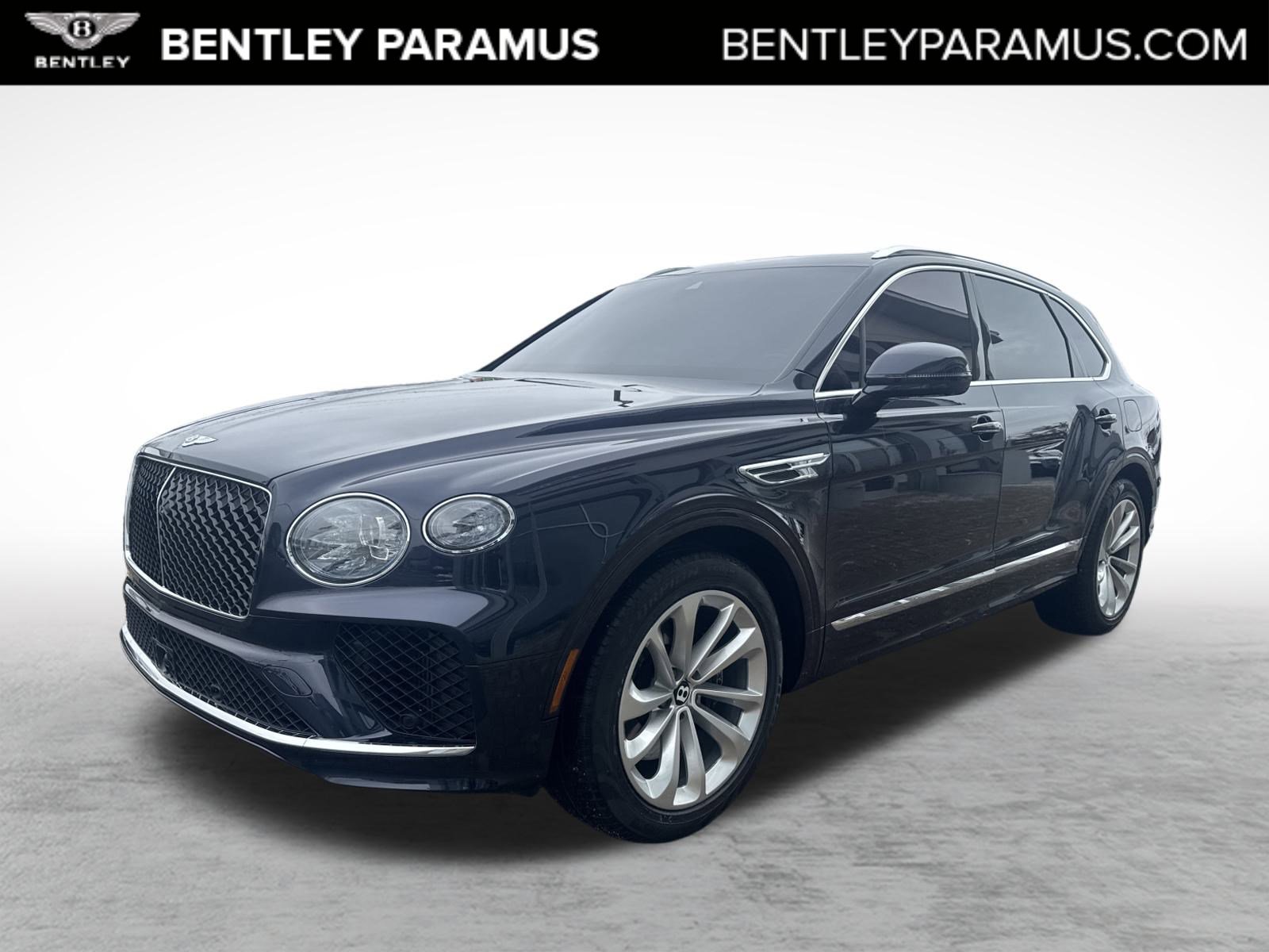 Used 2024 Bentley Bentayga Plug-In Hybrid image 1