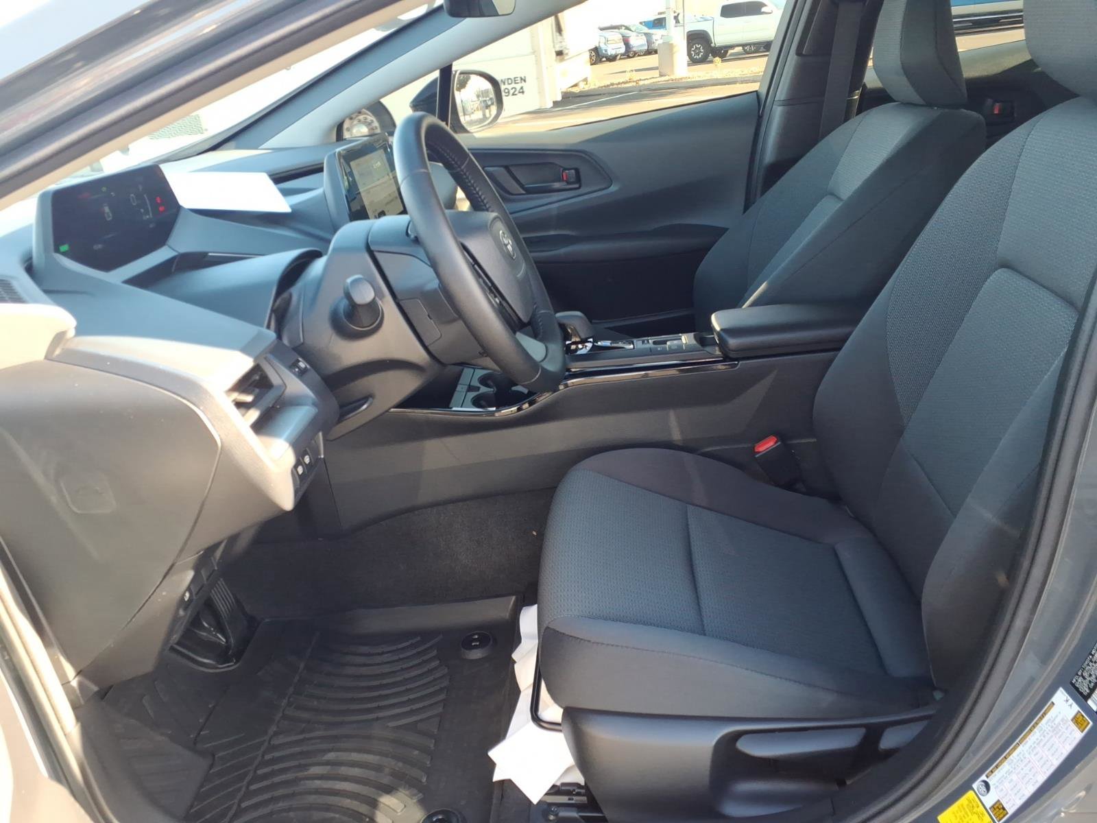 Used 2024 Toyota Prius LE image 15