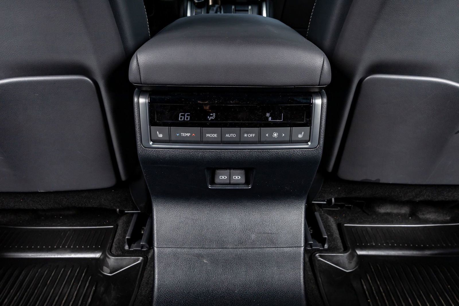 Used 2025 Lexus GX 550 550 Luxury+ w/ Accessory Package (2T) image 34