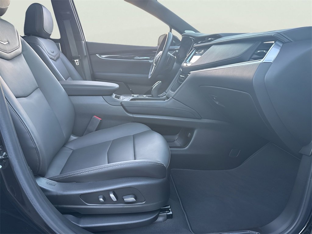 Certified 2025 Cadillac XT5 Premium Luxury w/ Technology Package image 19