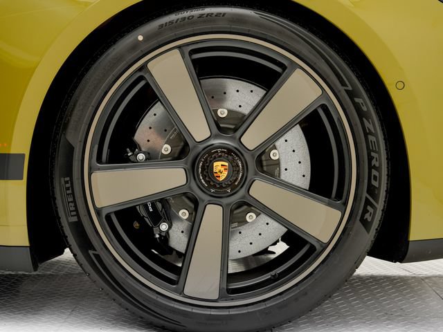 New 2026 Porsche 911 GTS RWD image 17