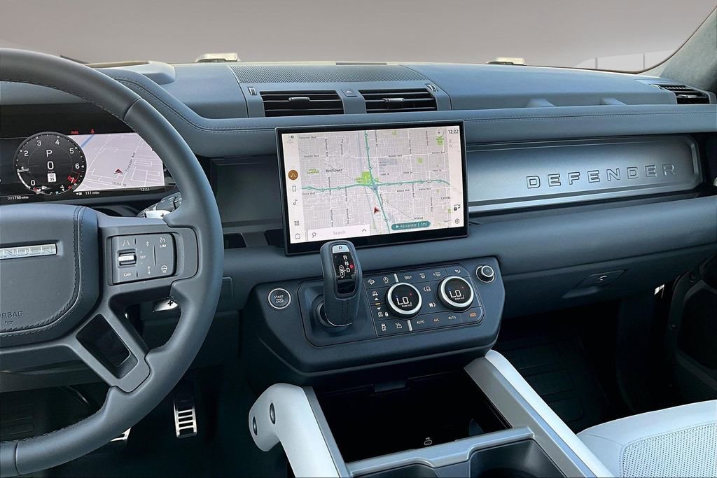 New 2025 Land Rover Defender 130 V8 AWD/4WD image 6