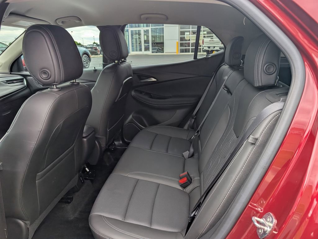 Used 2024 Buick Encore GX Avenir w/ Avenir Convenience Package FWD image 9