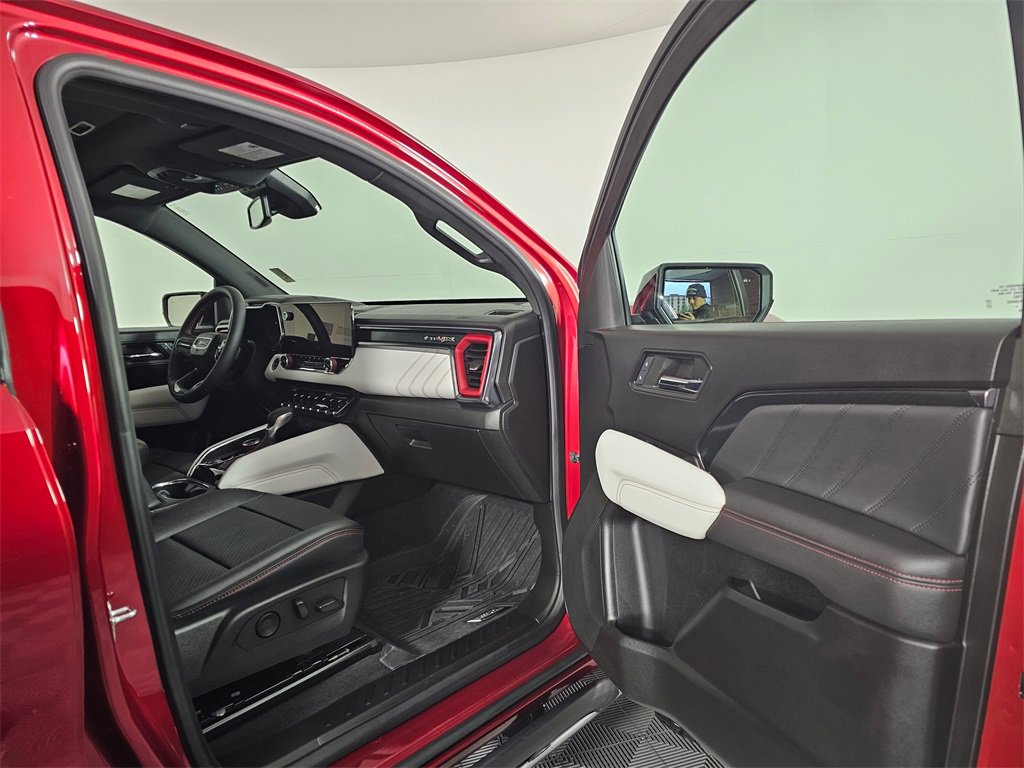 Used 2023 GMC Canyon AT4X w/ Edition 1 image 11