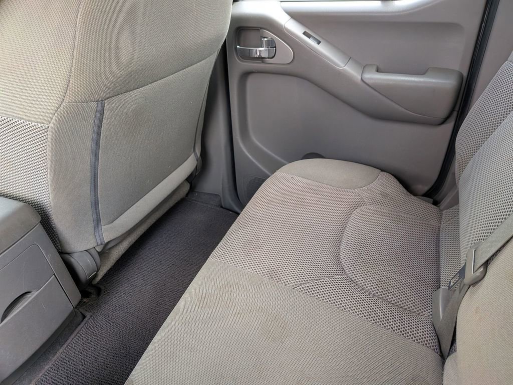 Used 2019 Nissan Frontier SV w/ Value Truck Package RWD image 32