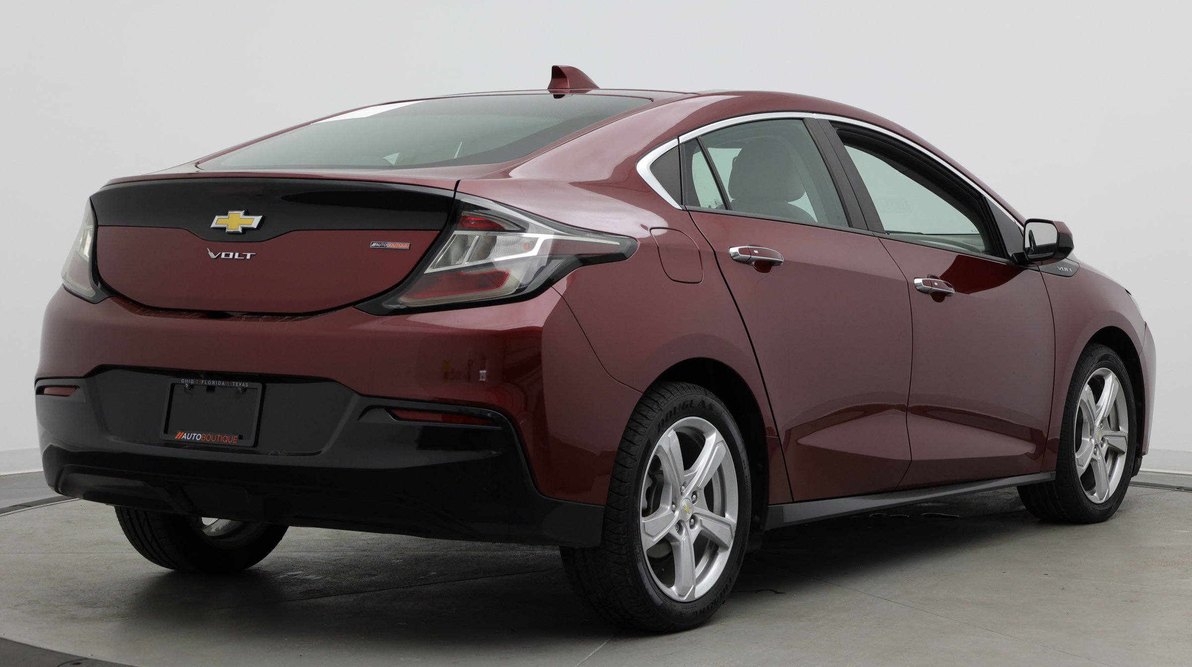Used 2017 Chevrolet Volt LT w/ Comfort Package FWD image 7