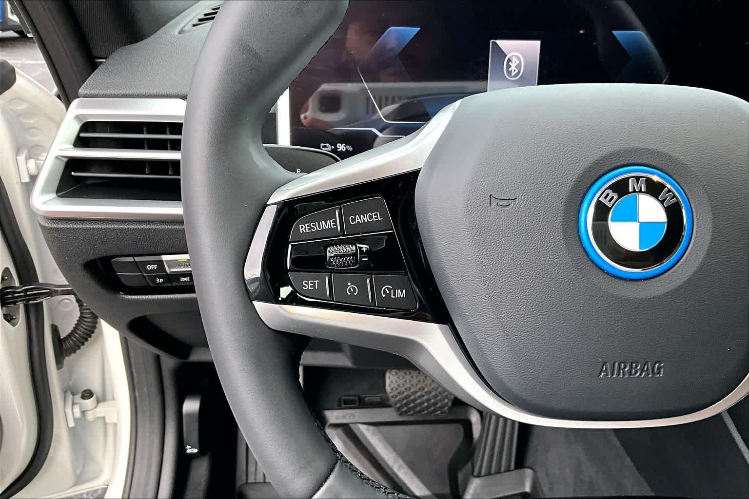Used 2025 BMW i4 eDrive40 RWD image 23