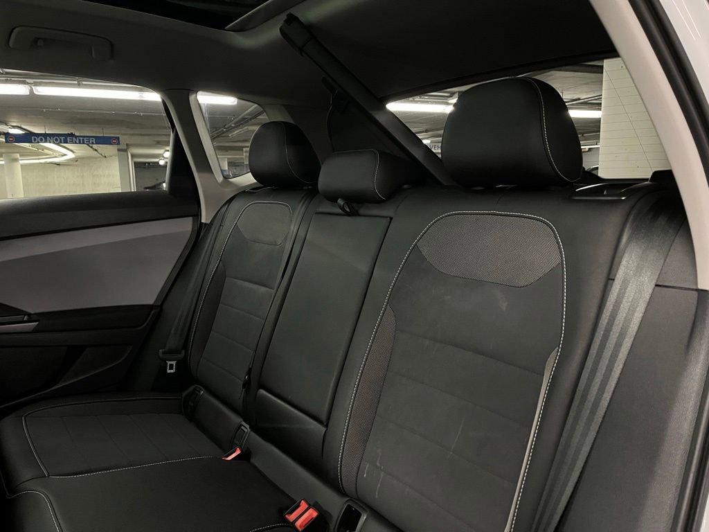 Used 2023 Volkswagen Taos SE image 21