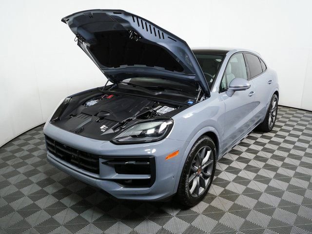 New 2026 Porsche Cayenne Coupe image 35