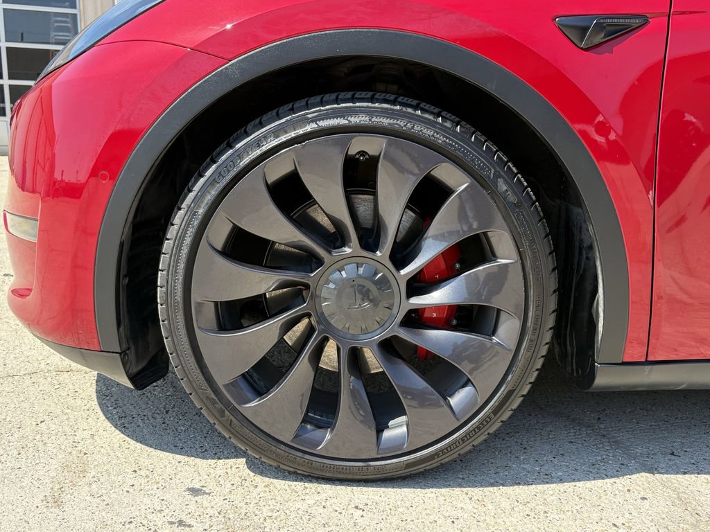 Used 2021 Tesla Model Y Performance AWD/4WD image 9