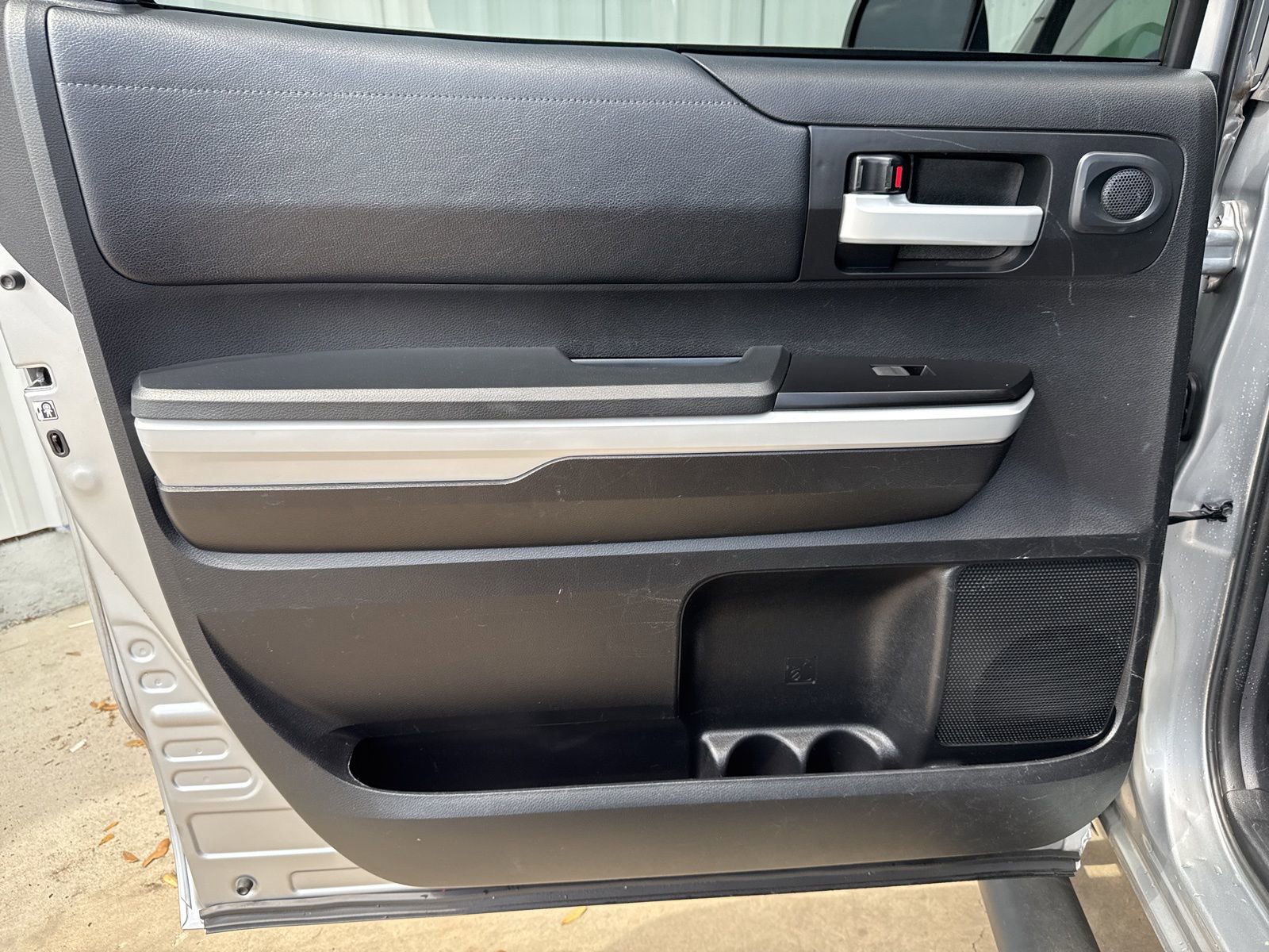 Used 2019 Toyota Tundra SR5 w/ SR5 Upgrade Package image 12