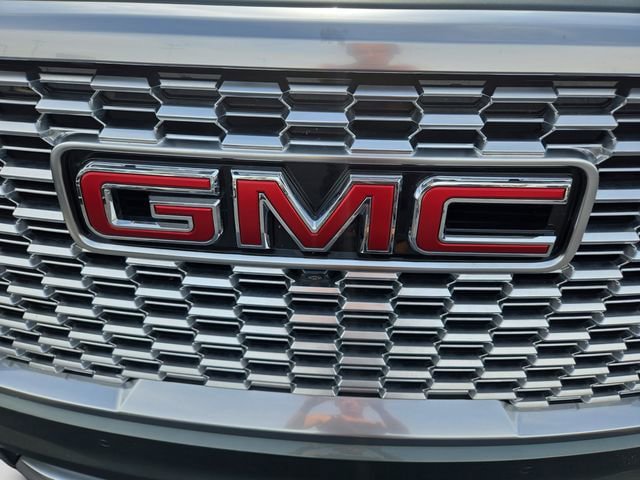 Used 2024 GMC Yukon XL Denali AWD/4WD image 43