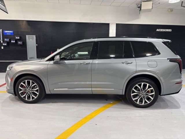 Used 2024 Cadillac XT6 Sport w/ Technology Package image 5