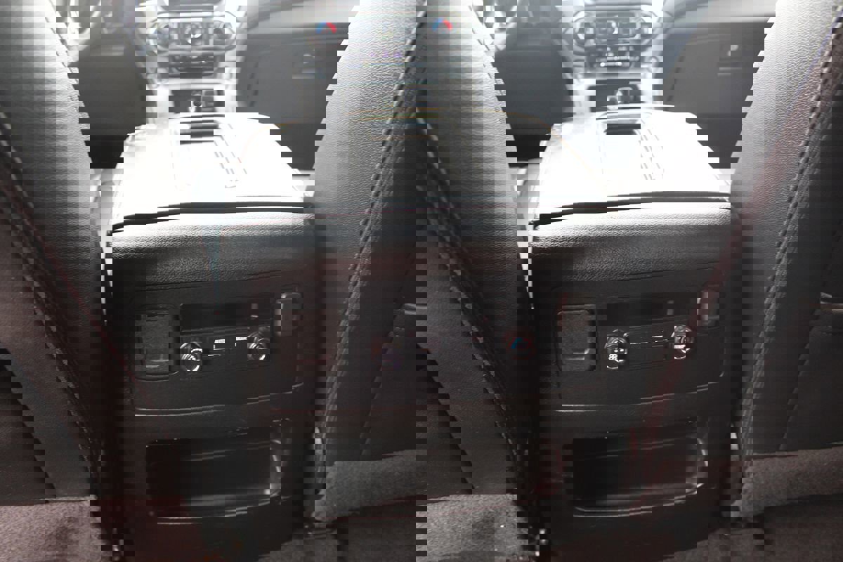 Used 2018 Chevrolet Tahoe LT AWD/4WD image 32