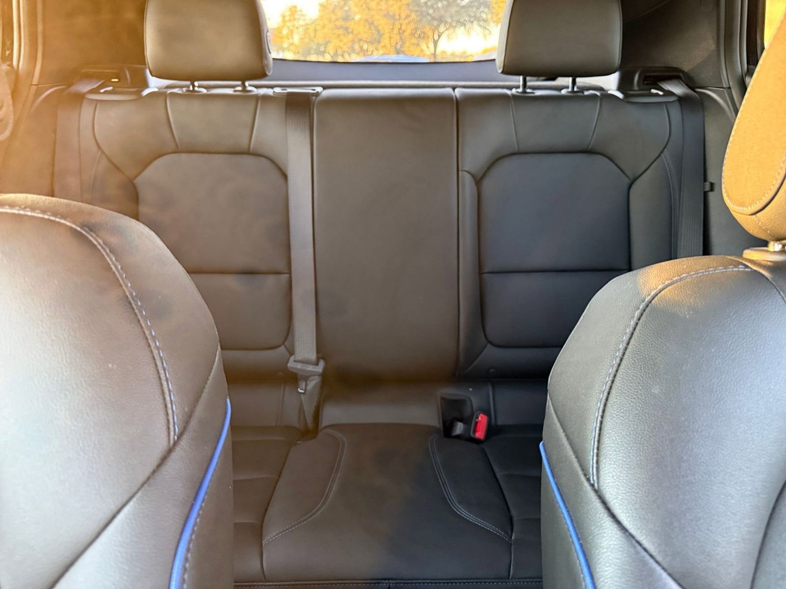 Used 2025 Buick Envista Sport Touring image 38