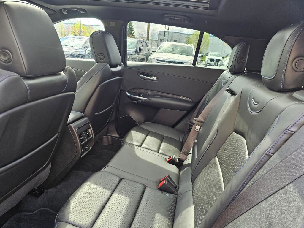 Used 2024 Cadillac XT4 Sport image 20