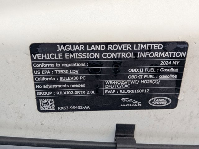 Certified 2024 Jaguar XF R-Dynamic SE image 22