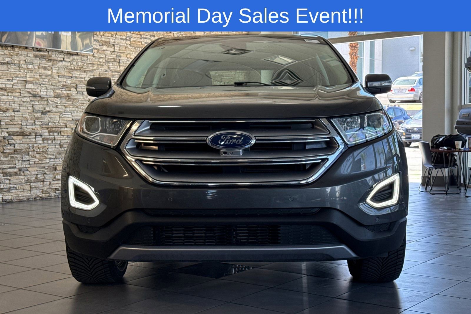 Used 2018 Ford Edge Titanium w/ Equipment Group 302A AWD/4WD image 8