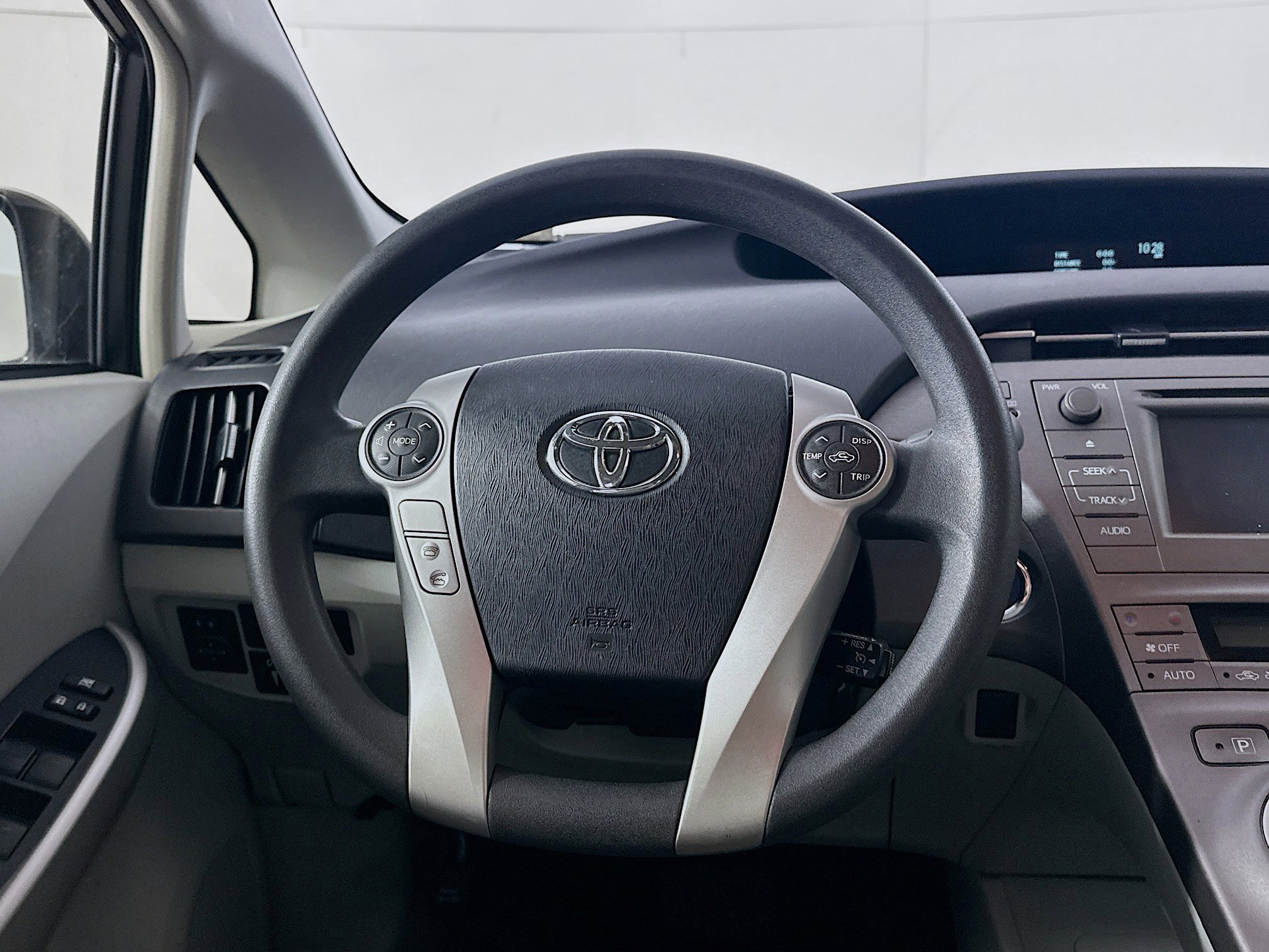 Used 2015 Toyota Prius Two FWD image 18