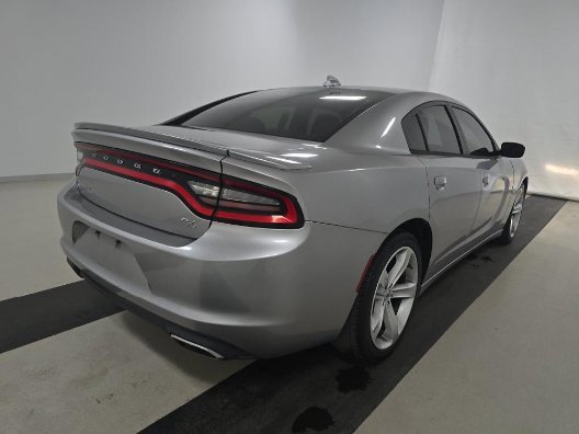Used 2017 Dodge Charger R/T image 3