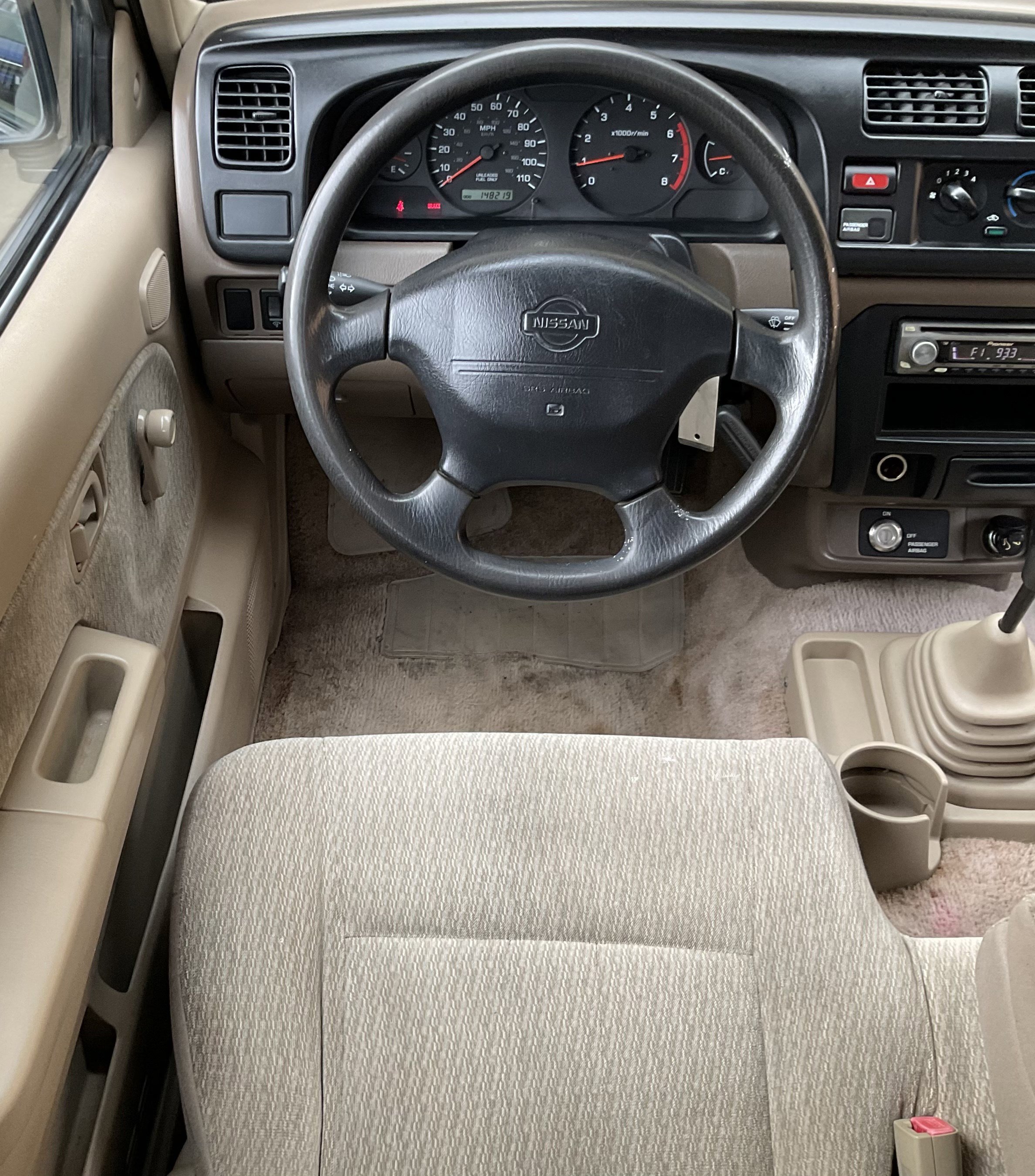 Used 2000 Nissan Frontier XE image 16