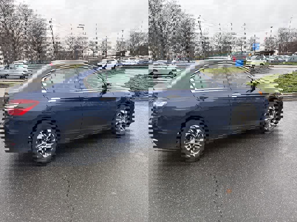 Used 2017 Honda Accord LX image 16