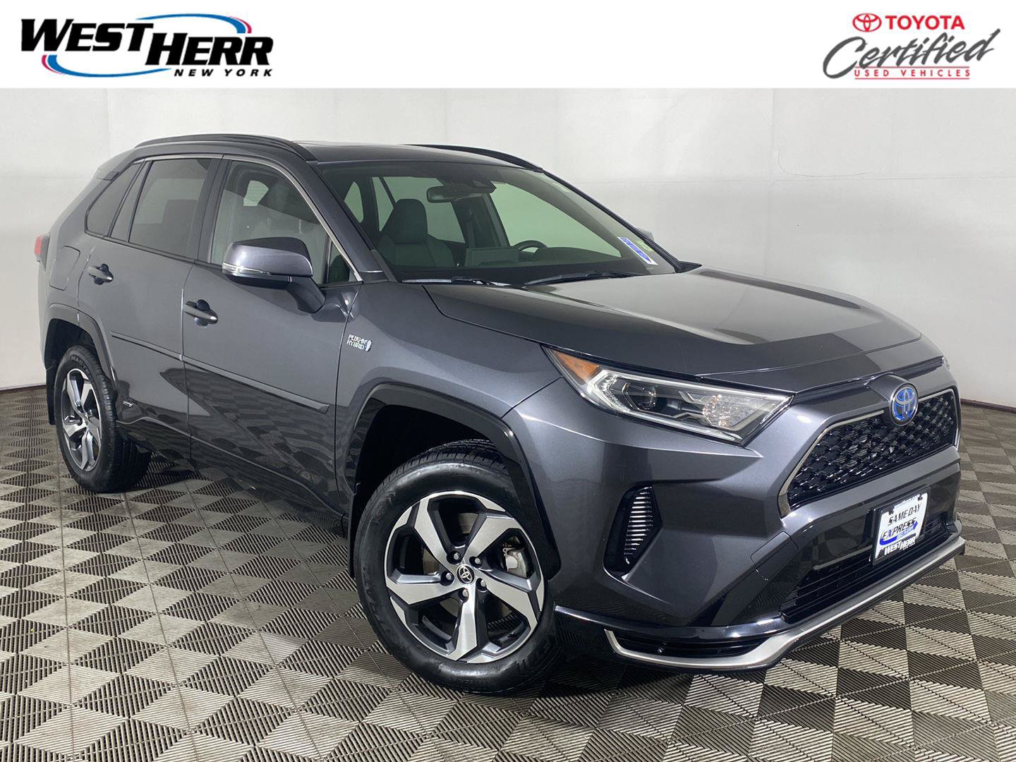 Used 2021 Toyota RAV4 SE w/ Weather & Moonroof Package