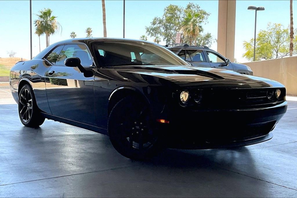 Used 2021 Dodge Challenger SXT w/ Blacktop Package RWD image 2