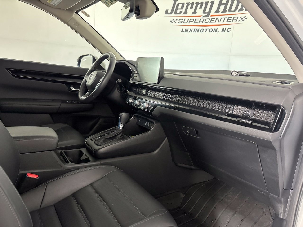 Used 2024 Honda CR-V EX-L image 32