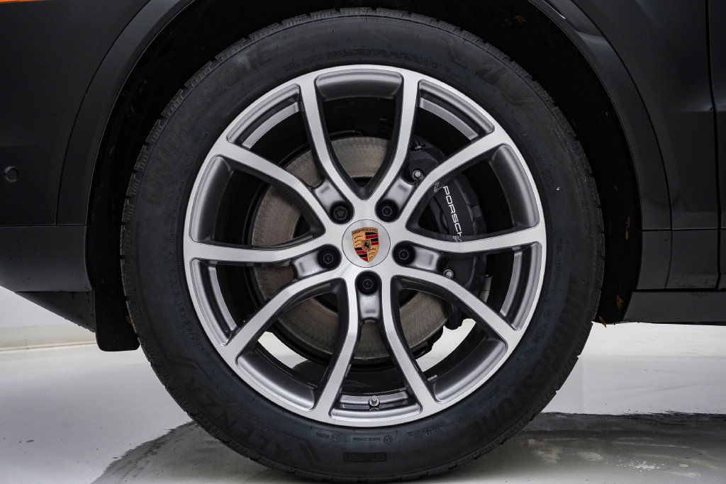 New 2026 Porsche Cayenne AWD/4WD image 13
