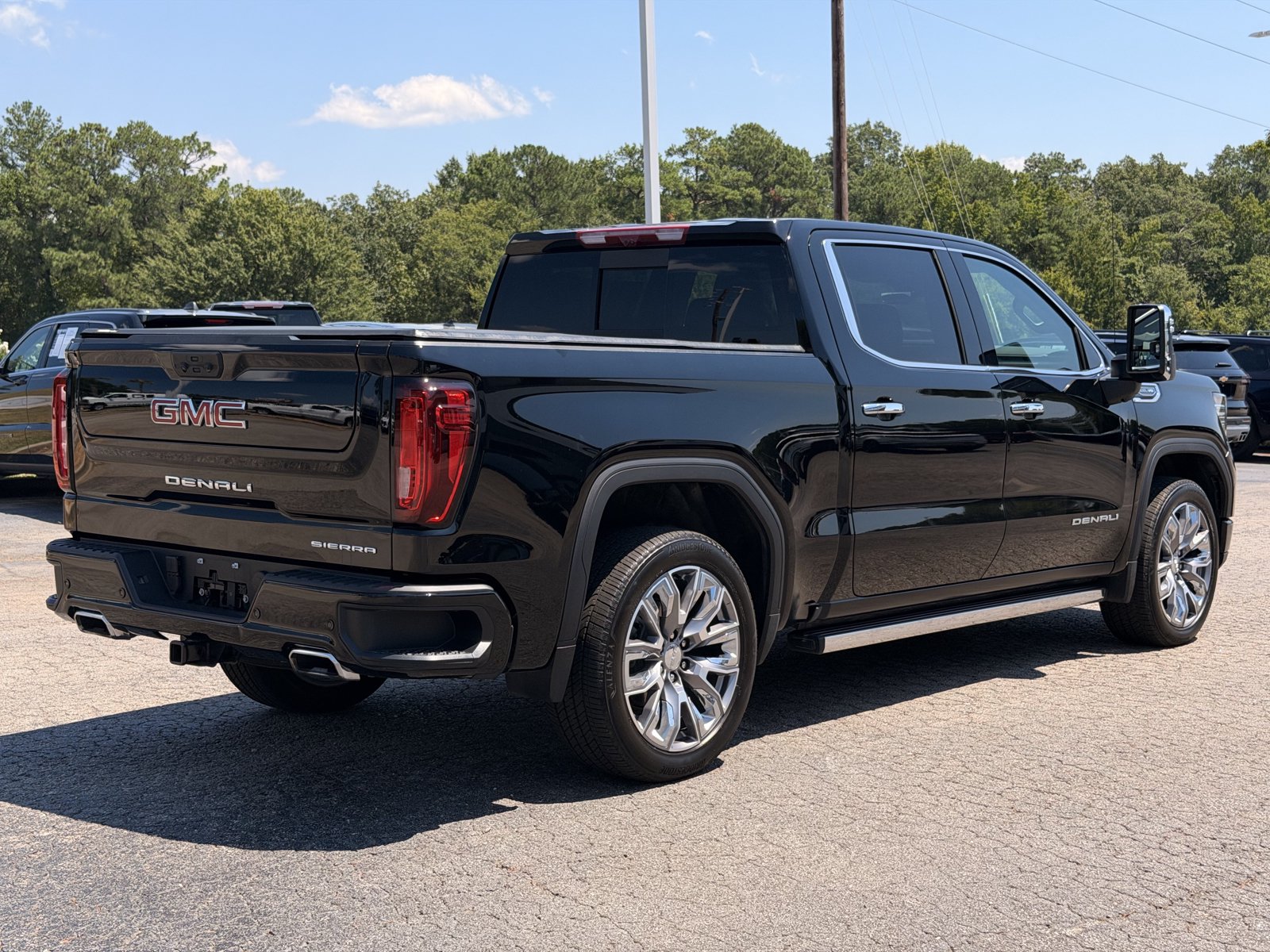 Used 2026 GMC Sierra 1500 Denali w/ Denali Reserve Package AWD/4WD image 12