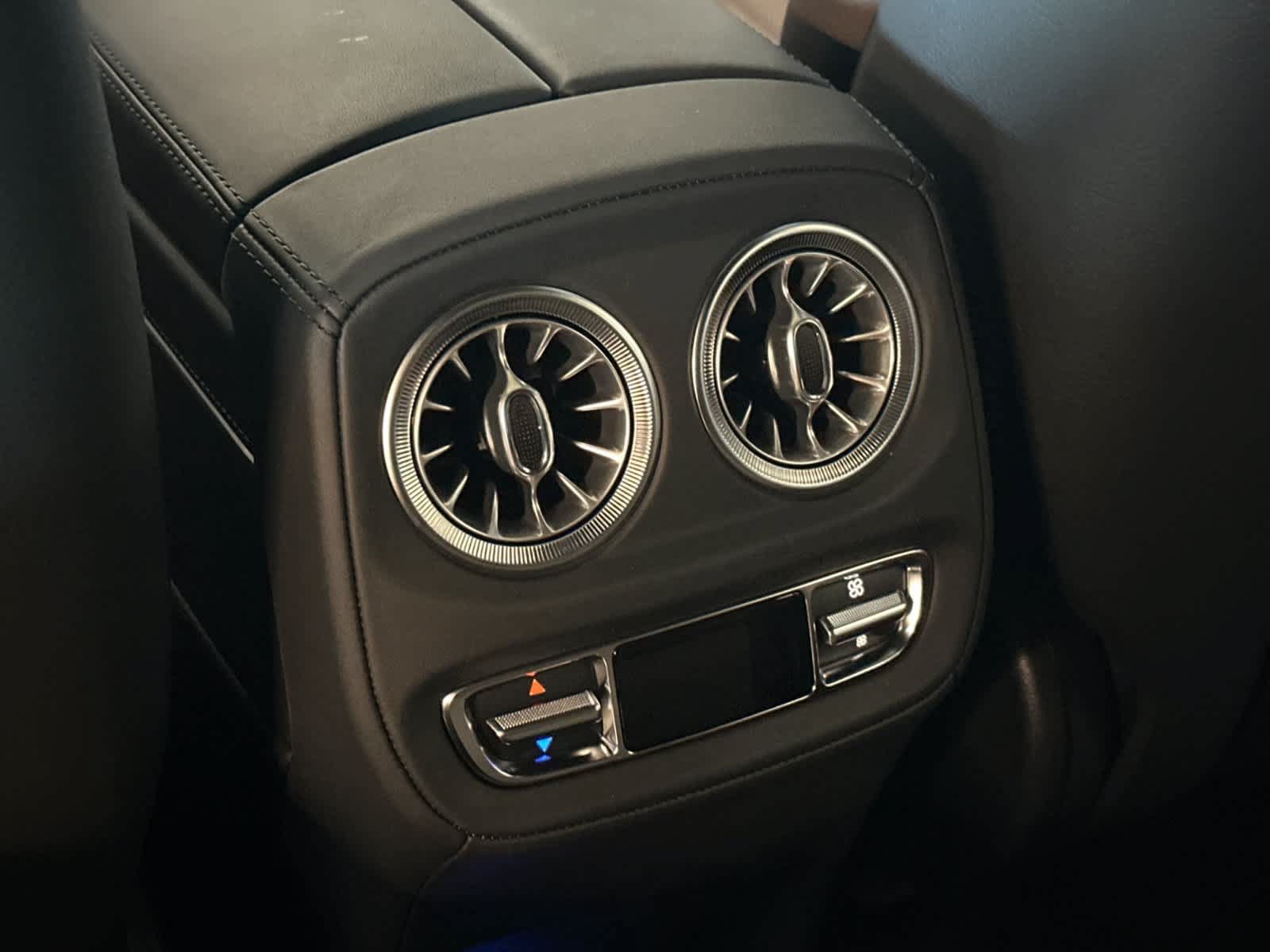 New 2027 Mercedes-Benz G 63 AMG 4MATIC image 13