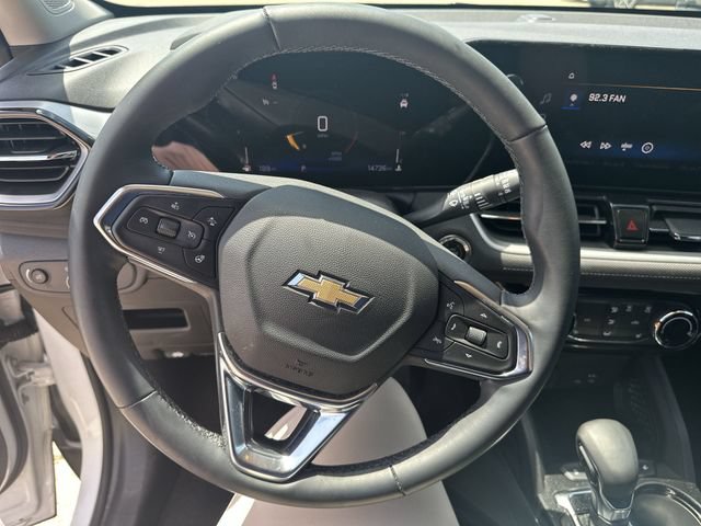 Used 2024 Chevrolet TrailBlazer LT w/ LT Cold Weather Package FWD image 15