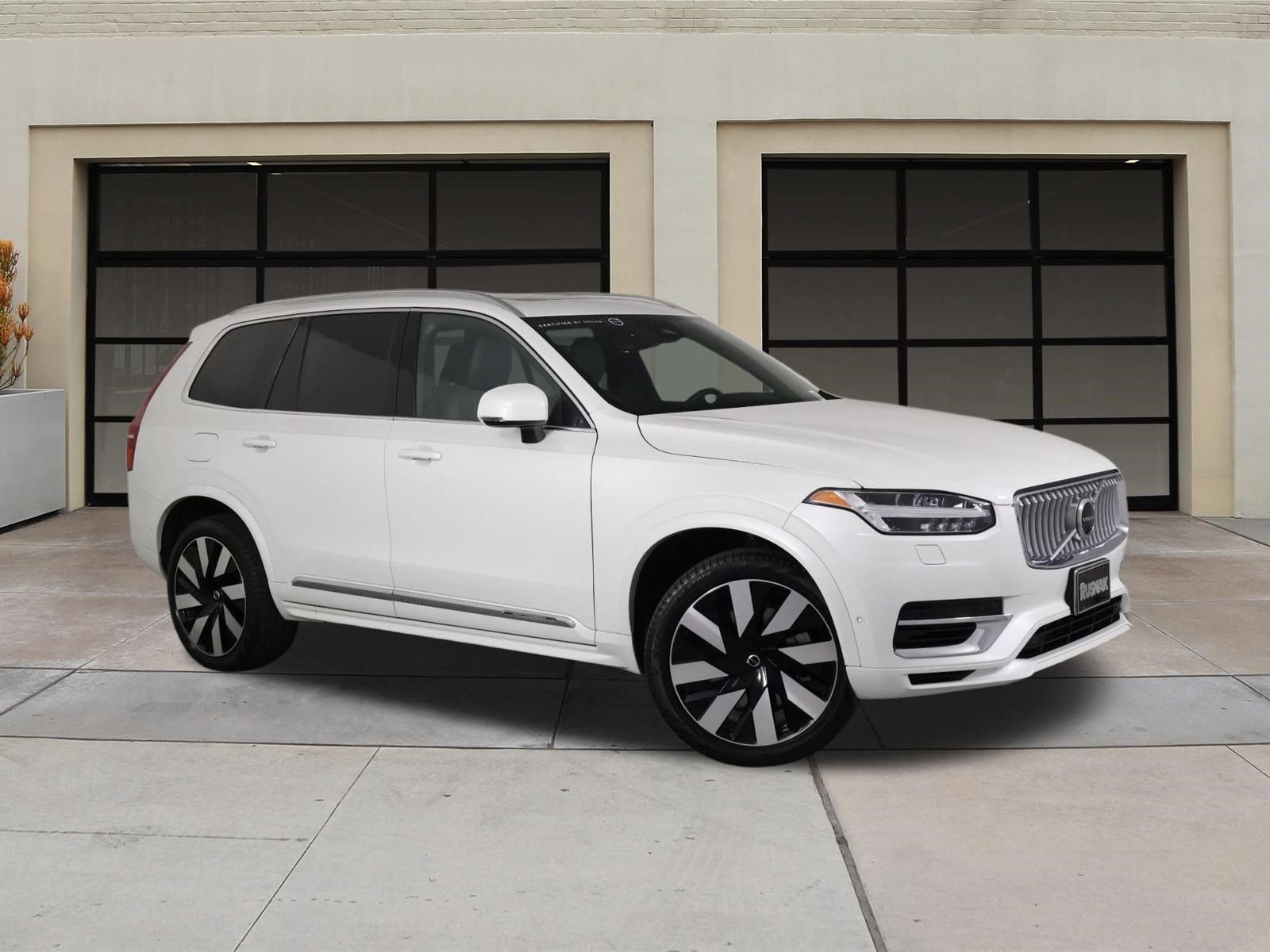 Certified 2023 Volvo XC90 T8 Ultimate AWD/4WD image 34