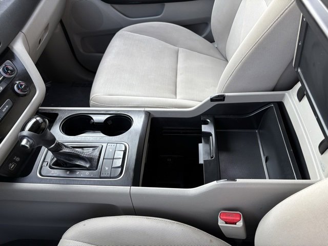 Used 2015 Kia Sedona LX w/ LX Convenience Package image 24