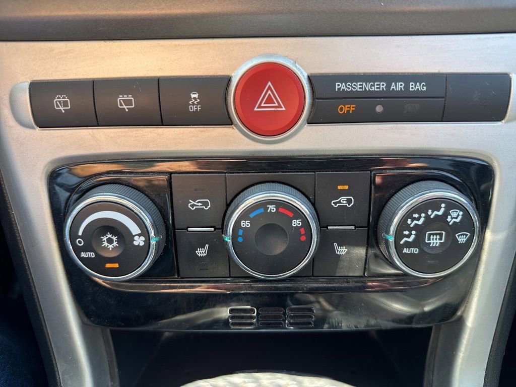 Used 2014 Chevrolet Captiva Sport LT w/ Convenience Package image 31