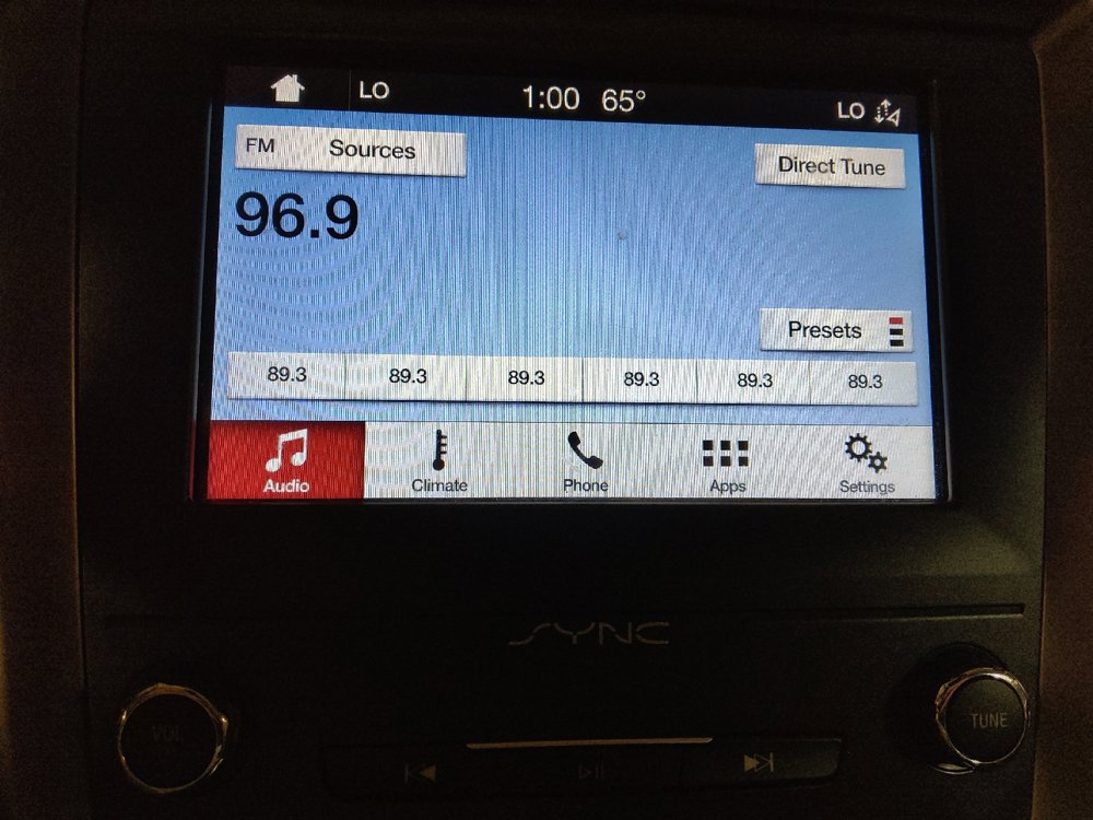 Used 2019 Ford Fusion SE image 25