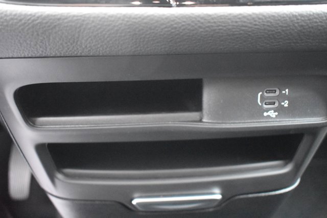 New 2026 Chrysler Pacifica Select image 27