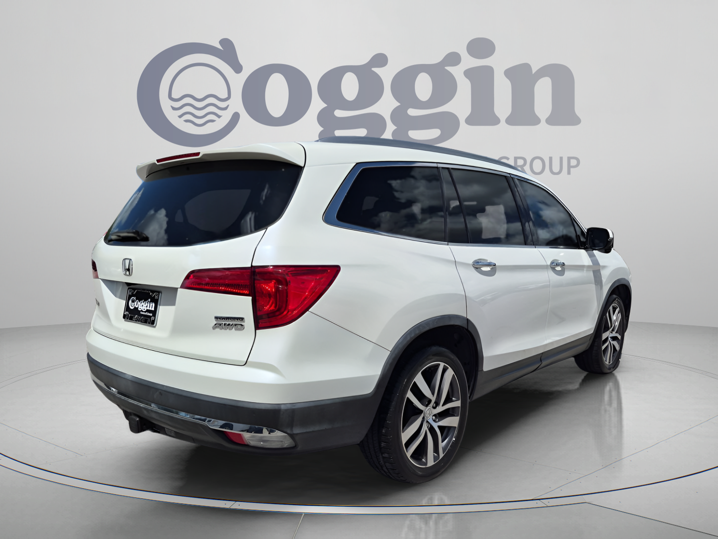 Used 2016 Honda Pilot Touring image 5