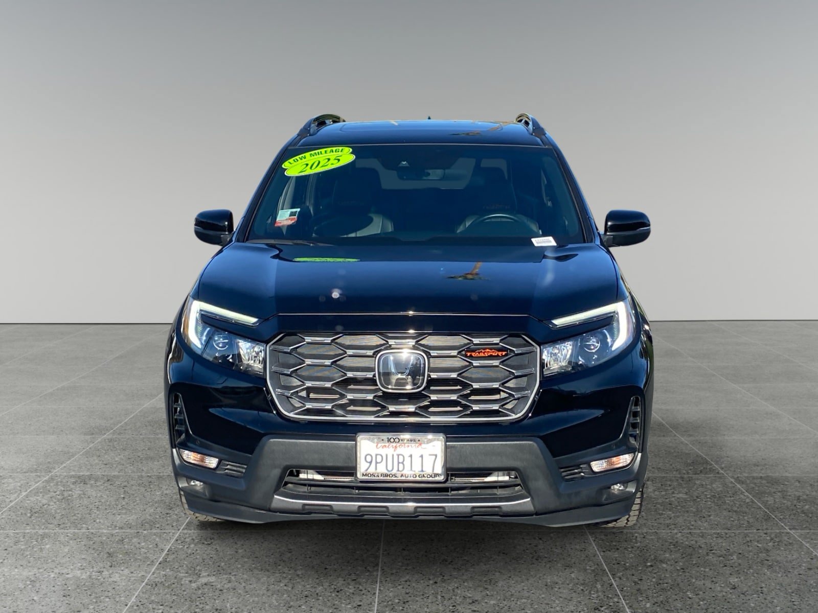 Used 2025 Honda Passport TrailSport image 8